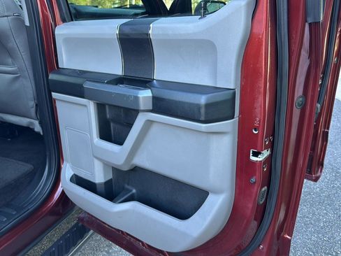 Used 2016 Ford F150 XLT w/ Equipment Group 301A Mid image 13