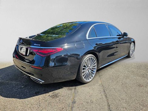 Used 2023 Mercedes-Benz S 500 4MATIC image 3