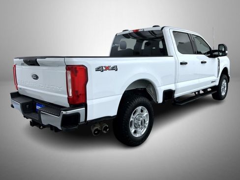 Used 2025 Ford F350 XLT AWD/4WD image 5