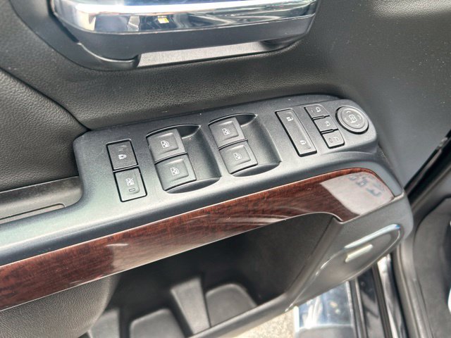 Used 2019 GMC Sierra 2500 SLT w/ Duramax Plus Package AWD/4WD image 10