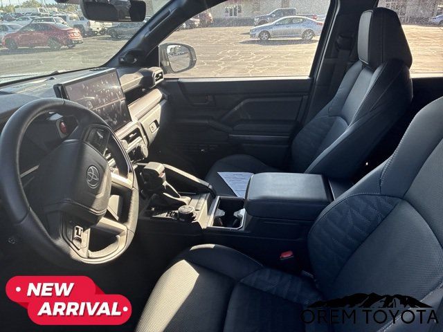 Used 2026 Toyota 4Runner TRD Off-Road Premium AWD/4WD image 5