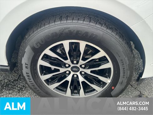 Certified 2025 Ford Expedition Platinum AWD/4WD image 14