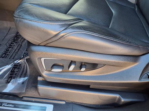 Used 2019 Cadillac Escalade Luxury image 20