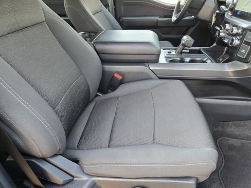 Used 2024 Ford F150 XLT w/ XLT Black Appearance Package RWD image 12