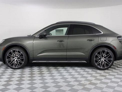 New 2025 Porsche Macan Turbo Electric image 2