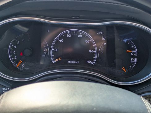 Used 2018 Jeep Grand Cherokee Summit image 16