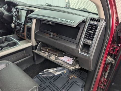 Used 2017 RAM 1500 Laramie w/ Convenience Group AWD/4WD image 40