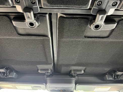 Used 2024 Ford Bronco Outer Banks AWD/4WD image 8