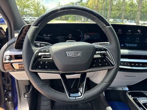 Used 2026 Cadillac Lyriq Sport AWD/4WD image 15
