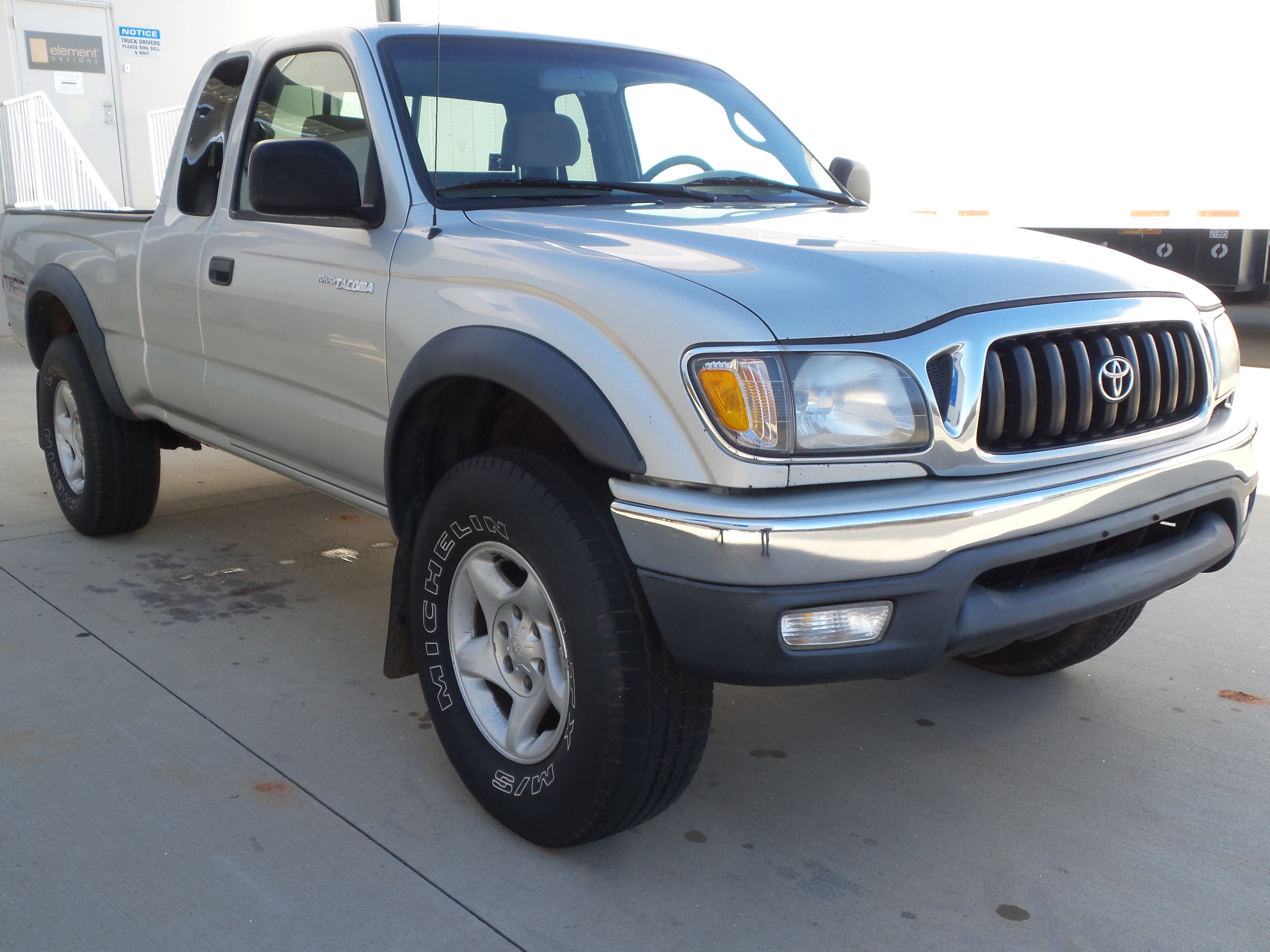 Used 2002 Toyota Tacoma PreRunner RWD image 6
