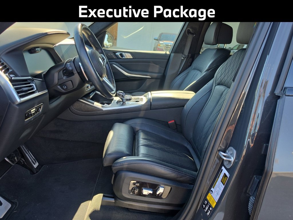 Used 2022 BMW X7 xDrive40i w/ M Sport Package AWD/4WD image 10