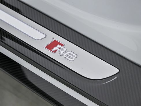 Used 2020 Audi R8 V10 performance image 24