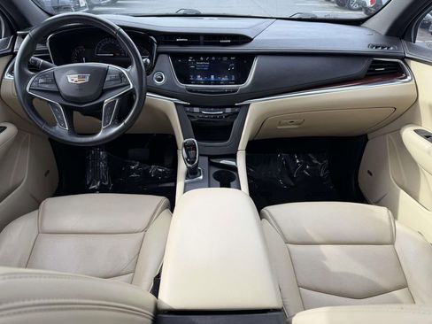 Used 2019 Cadillac XT5 Luxury image 20