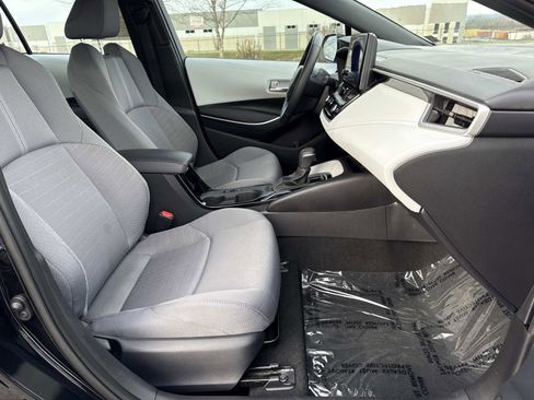 Used 2024 Toyota Corolla SE image 18