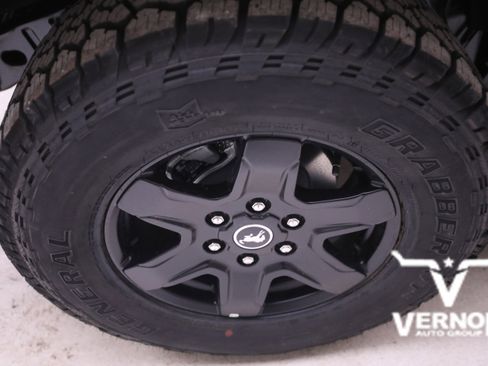 New 2025 Ford Bronco Big Bend w/ Black Diamond Package image 31