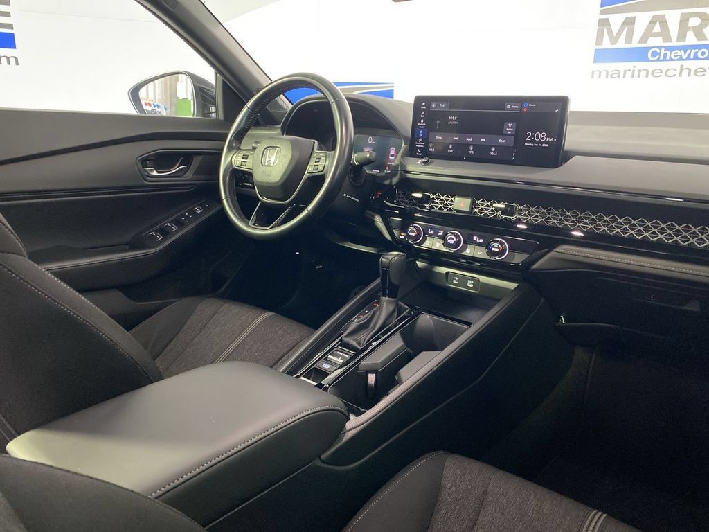Used 2024 Honda Accord Sport image 26