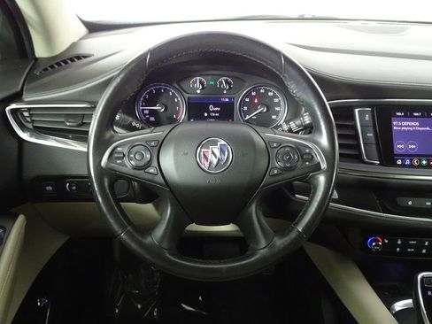 Used 2020 Buick Enclave Essence w/ LPO, Luxury Package image 23