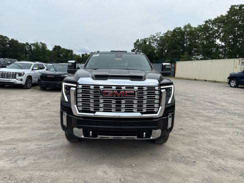 New 2026 GMC Sierra 2500 Denali w/ Denali Reserve Package AWD/4WD image 8