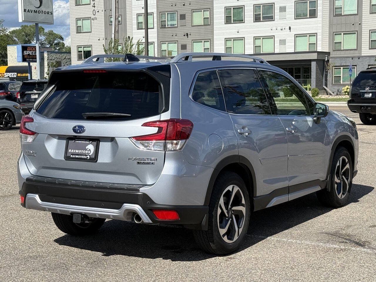 Used 2024 Subaru Forester Touring AWD/4WD image 8