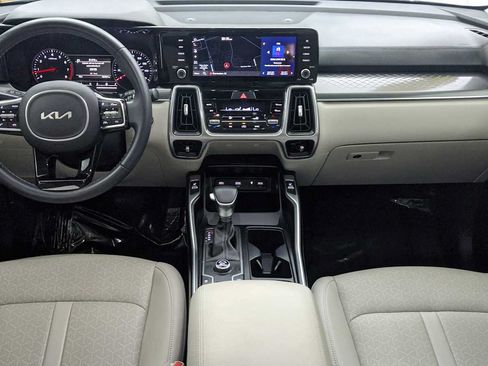 Used 2023 Kia Sorento S w/ Panoramic Sunroof Package FWD image 20