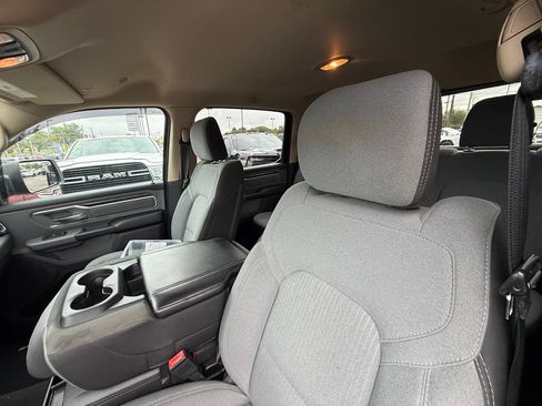 Used 2019 RAM 1500 Big Horn AWD/4WD image 15