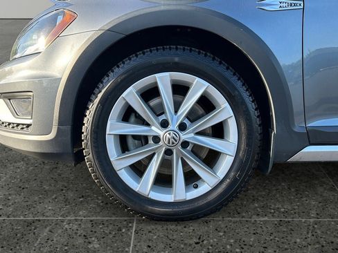 Used 2017 Volkswagen Golf Alltrack SE AWD/4WD image 5