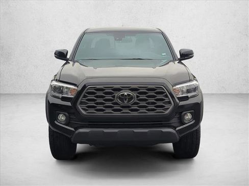 Used 2023 Toyota Tacoma TRD Off-Road image 2