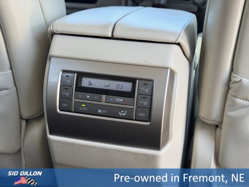 Used 2014 Lexus GX 460 w/ Premium Package AWD/4WD image 19