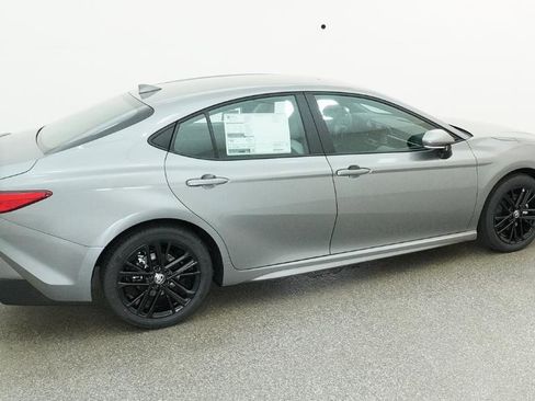 New 2026 Toyota Camry SE FWD image 13