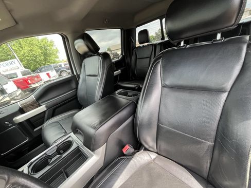Used 2019 Ford F250 Lariat w/ Lariat Value Package AWD/4WD image 15