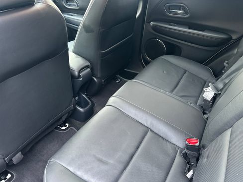 Used 2021 Honda HR-V EX-L image 25