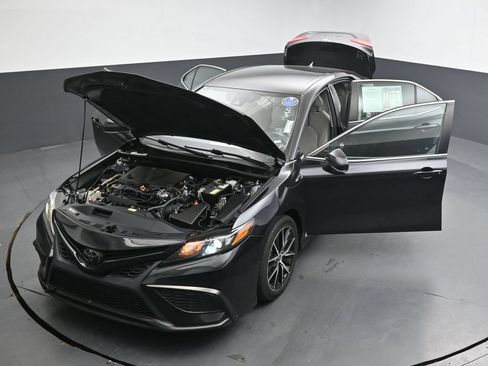 Used 2023 Toyota Camry SE FWD image 26