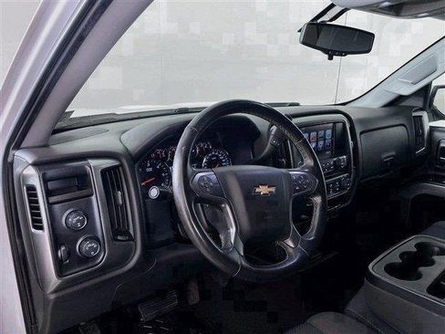 Used 2018 Chevrolet Silverado 1500 LT AWD/4WD image 12