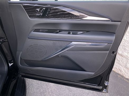 Used 2025 Cadillac Escalade IQ Sport 1 image 43