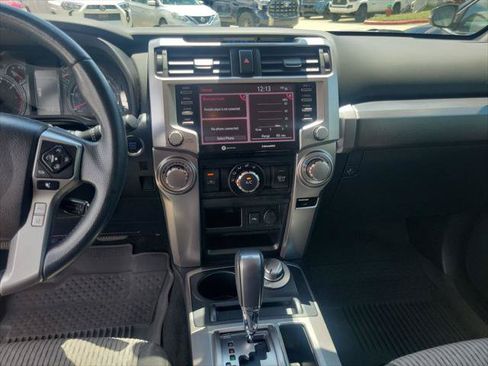 Certified 2022 Toyota 4Runner SR5 AWD/4WD image 21