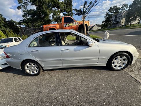 Used 2006 Mercedes-Benz C 280 4MATIC Sedan image 9