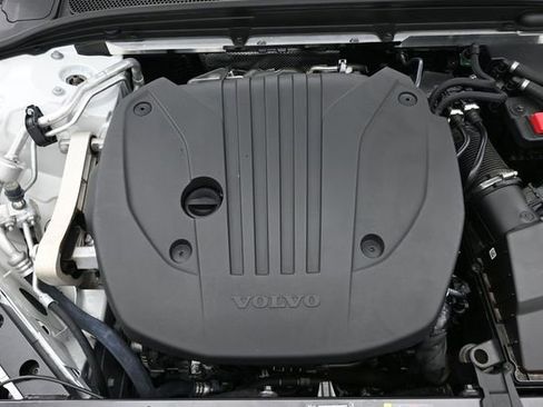 Used 2024 Volvo S60 B5 Plus w/ Climate Package FWD image 35