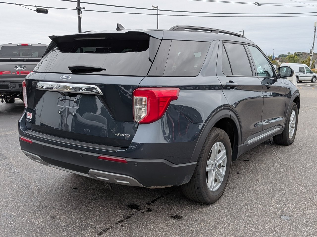 Certified 2023 Ford Explorer XLT w/ Equipment Group 202A AWD/4WD image 4