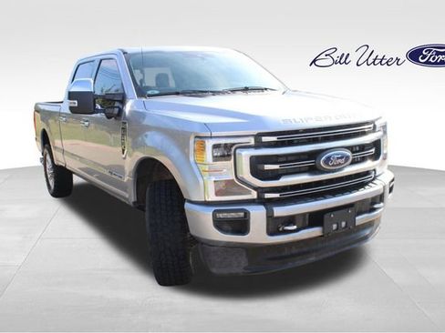 Certified 2020 Ford F250 Platinum w/ FX4 Off-Road Package image 3
