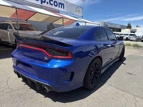 Used 2020 Dodge Charger Scat Pack w/ Dynamics Package RWD image 5
