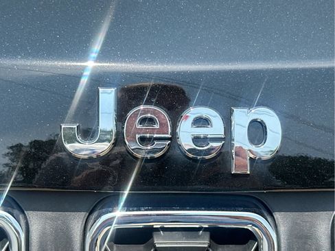 New 2025 Jeep Compass Latitude w/ Convenience Group image 11