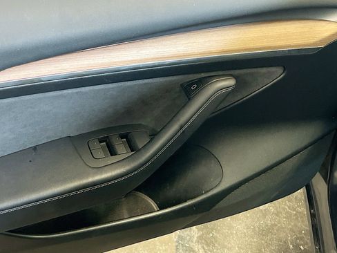 Used 2023 Tesla Model 3 Standard Range RWD image 18