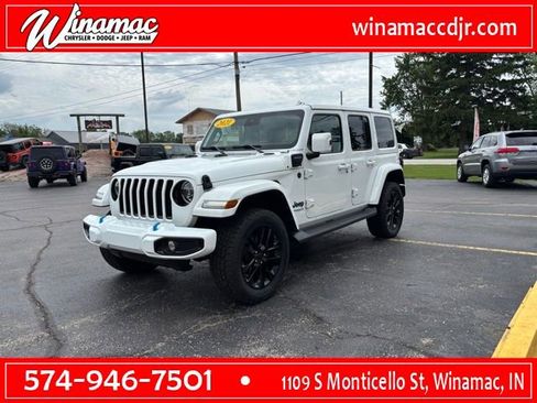 Used 2021 Jeep Wrangler Unlimited Sahara AWD/4WD image 3