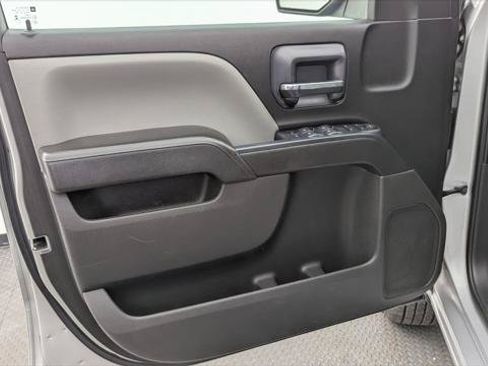 Used 2018 Chevrolet Silverado 1500 Custom w/ Custom Convenience Package RWD image 13