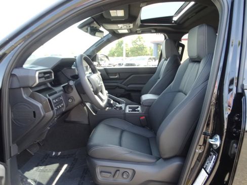 New 2026 Toyota 4Runner Limited AWD/4WD image 10