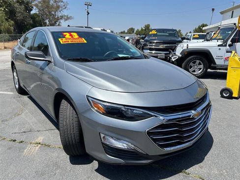 Used 2023 Chevrolet Malibu LS FWD image 2