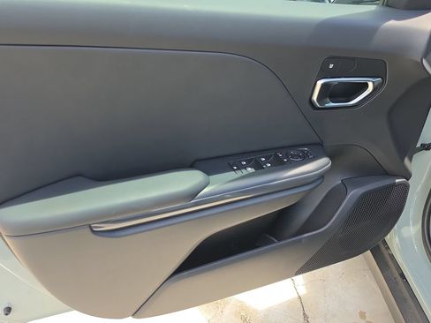New 2026 Kia K4 EX FWD image 17
