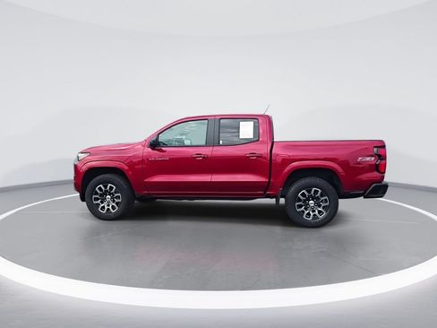 Used 2024 Chevrolet Colorado Z71 w/ Z71 Convenience Package 2 AWD/4WD image 6