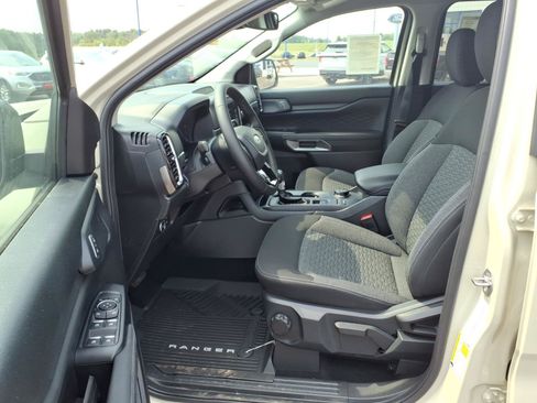 New 2025 Ford Ranger XLT w/ FX4 Off-Road Package AWD/4WD image 7