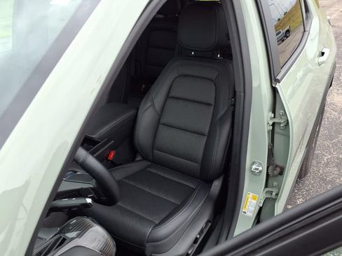 Used 2025 Chevrolet Equinox LT w/ Convenience Package II AWD/4WD image 21